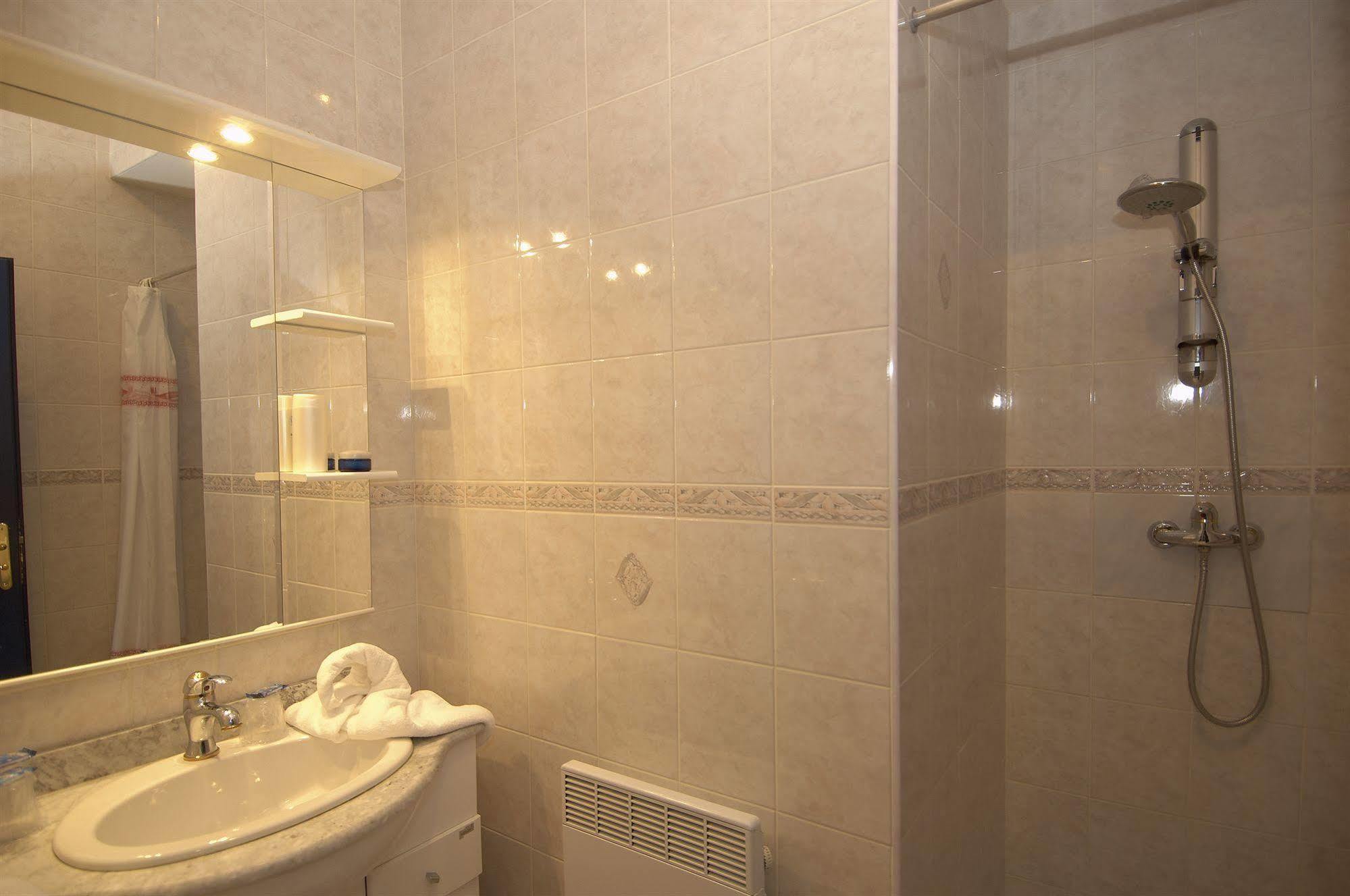 Fasthotel Chambéry Dış mekan fotoğraf